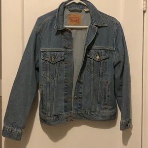Levi’s ex-boyfriend trucker jacket, size medium.